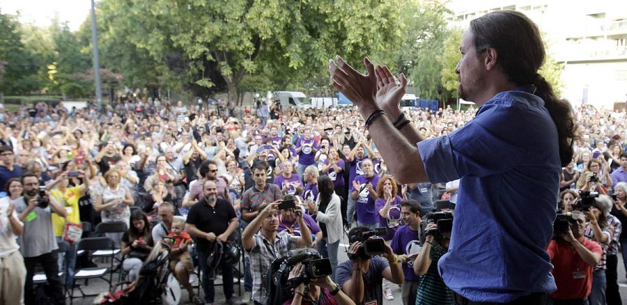 Los mítines funcionan como ritual de encuentro del candidato con los ciudadanos.
