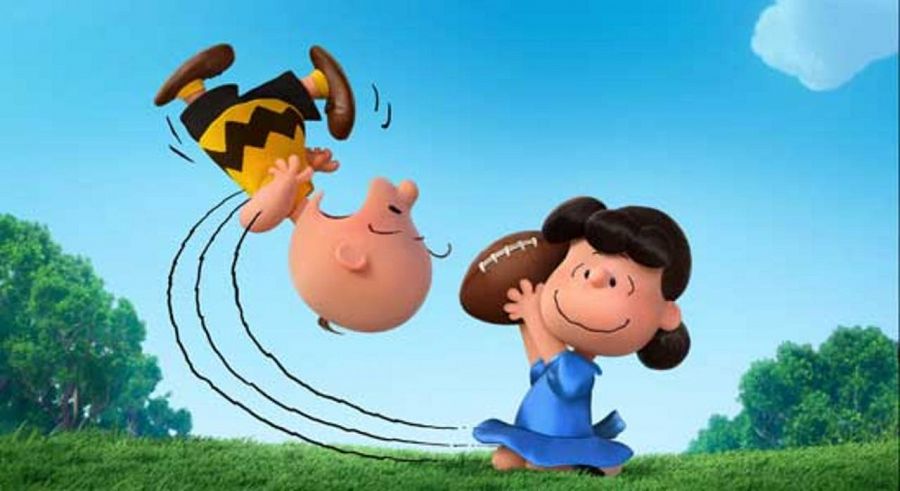 No podía faltar la escena de Lucy apartando el balón a Snoopy