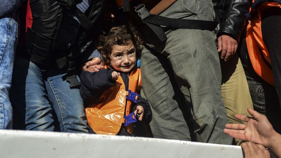 De las 870.000 personas que han cruzado este año el Mediterráneo, más de un 20 % eran niños.