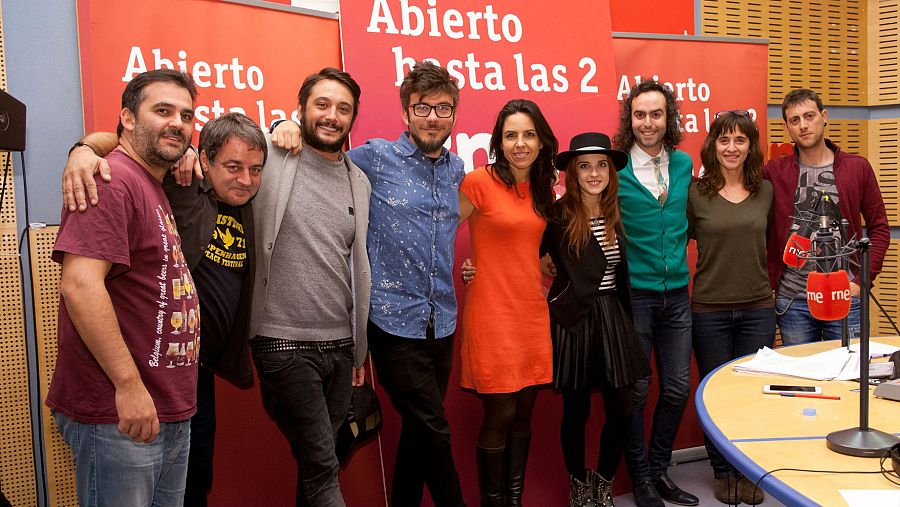 El equipo de 'Abierto hasta las 2', con nuestra última invitada