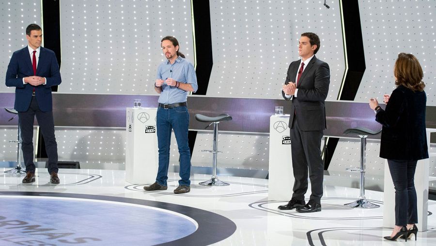 Pedro Sánchez, Pablo Iglesias, Albert Rivera, y Soraya Sáenz de Santamaría durante el debate.