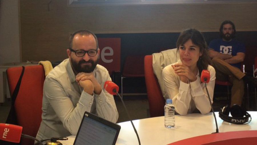 Fernando González Molina y Adriana Ugarte, en RNE