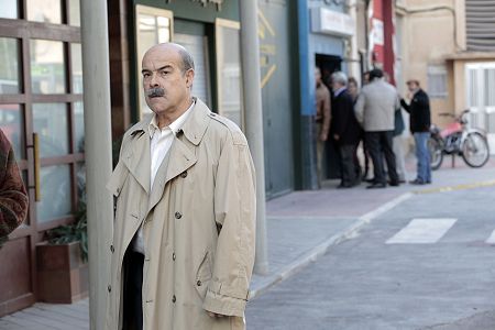 Antonio Resines será Olmedilla, el director de la sucursal del banco del barrio