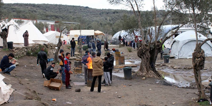 Vista general de la colina afgana en el campo de refugiados de Moria, en Lesbos.