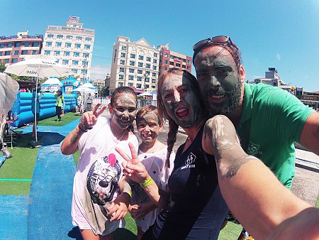Los makuteros se llenarán de barro en el Mud Festival de Daecheon