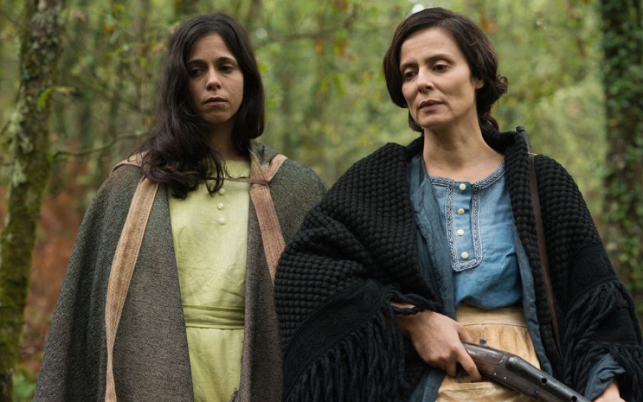 Clara Pampyn y Aitana Sánchez-Gijón