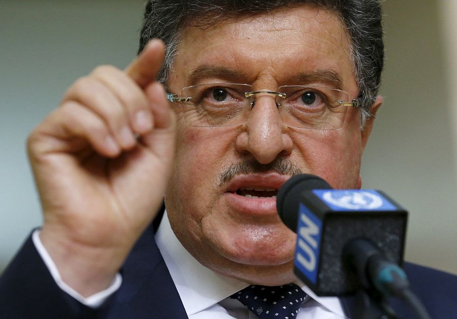 El portavoz de la Comisión Suprema para las Negociaciones (CSN) de la oposición siria, Salem Muslit, tras la reunión en Ginebra