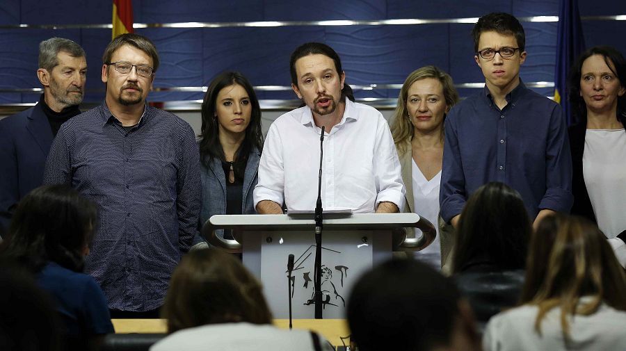 Julio Rodríguez, Xavier Domènech, Irene Montero, Pablo Iglesias, Victoria Rosell, Iñigo Errejón y Carolina Bescansa.
