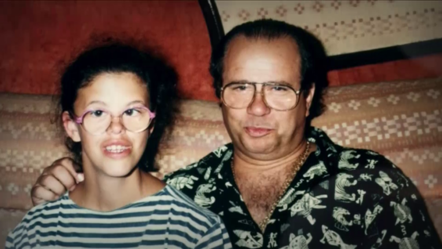 Arévalo junto a su hija Nuria