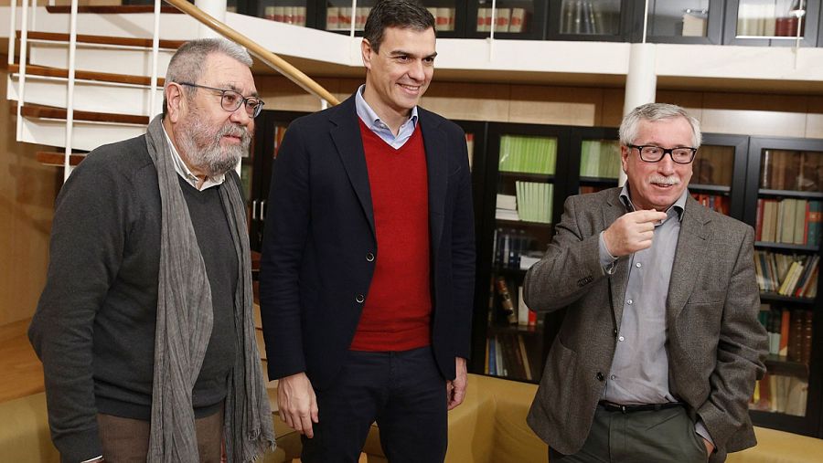 El secretario general del PSOE se reúne con los líderes de UGT y de CC.OO.