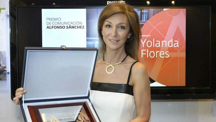 Yolanda Flores dirige y presenta 'De película'