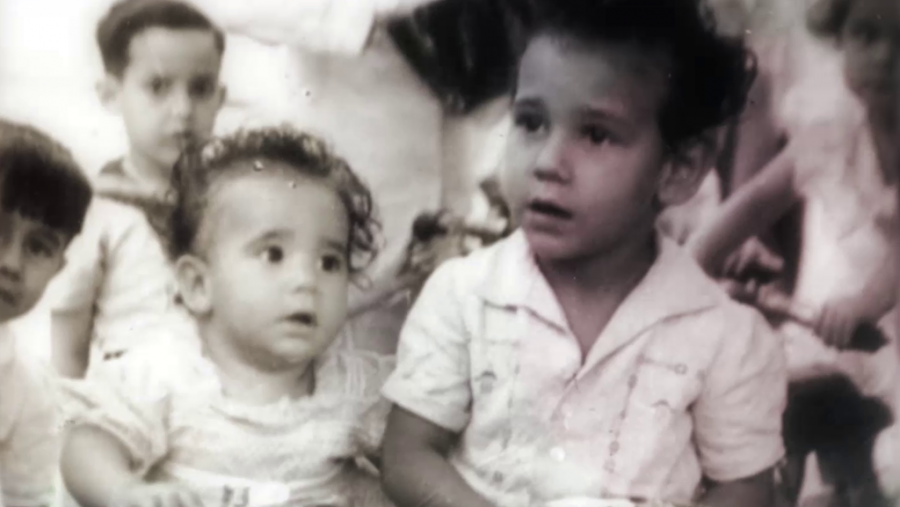 Plácido de niño con su hermana María José