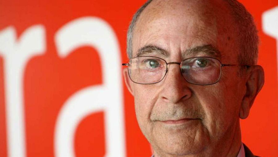 El profesor José María Letona