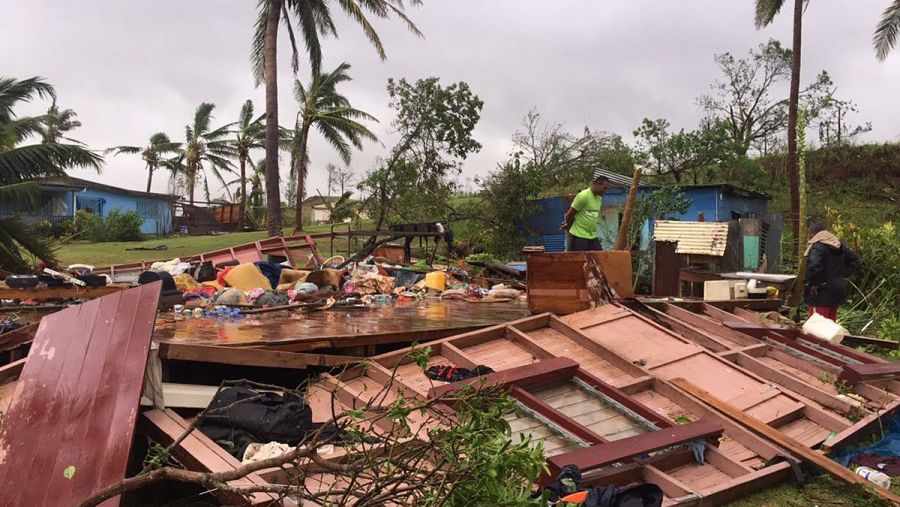 Cientos de casas han sido derruidas por el ciclón Winston a su paso por Fiji