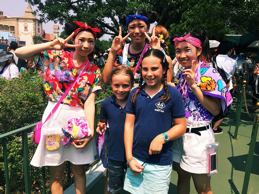 Candela Y Mateo en Disney