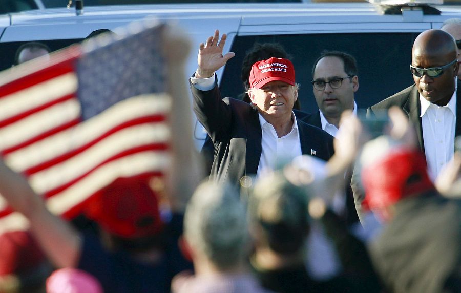 Llegada de Donald Trump a un mitin en Madison, en el Estado de Alabama