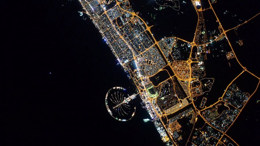 Las luces nocturnas de Dubai. (SCOTT KELLY)