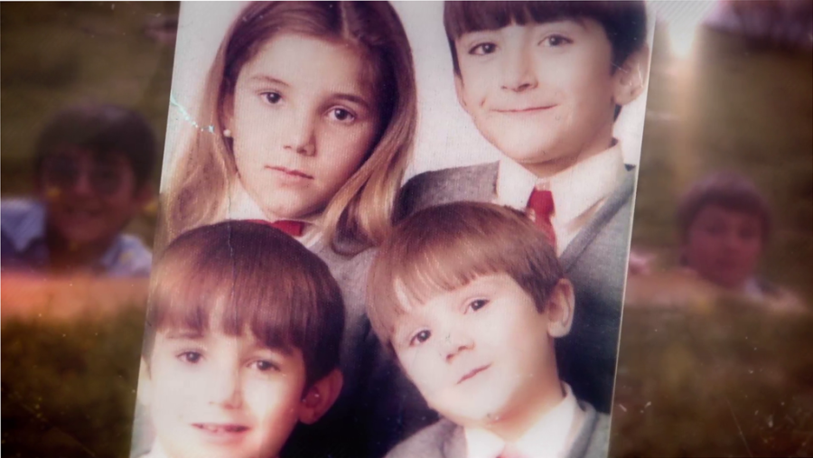 Junto a sus tres hermanos mayores