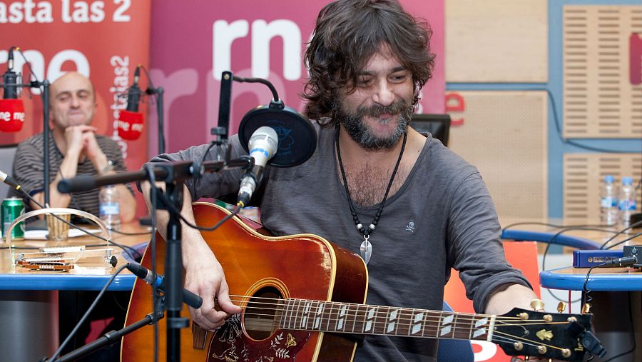 El músico madrileño, en una de sus actuaciones