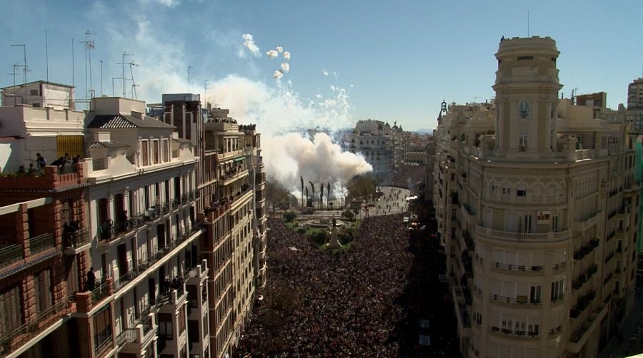 Mascleta, plaza del ayuntamiento