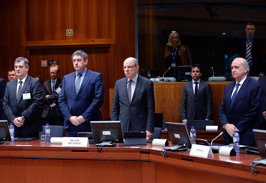 Los ministros de Interior de la UE guardan un minuto de silencio por las víctimas de Bruselas