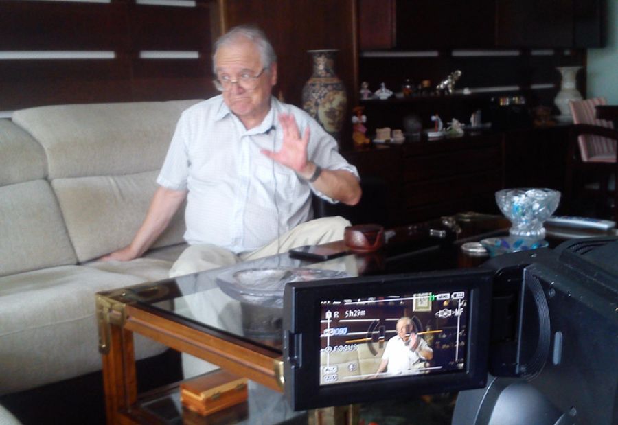 López Espí, creador de las miticas portadas de Vértice