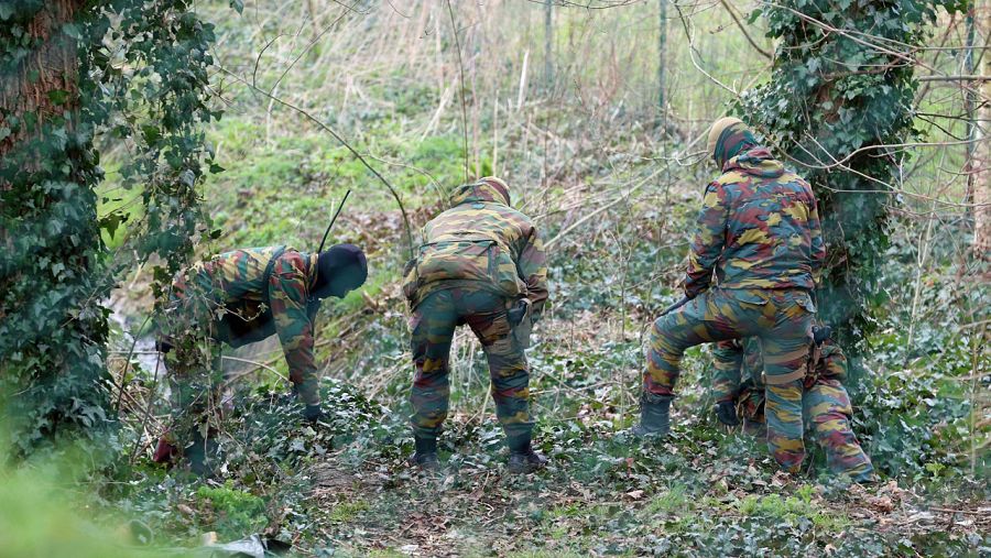Militares desplegados en el área de Rodenbourg en Bélgica