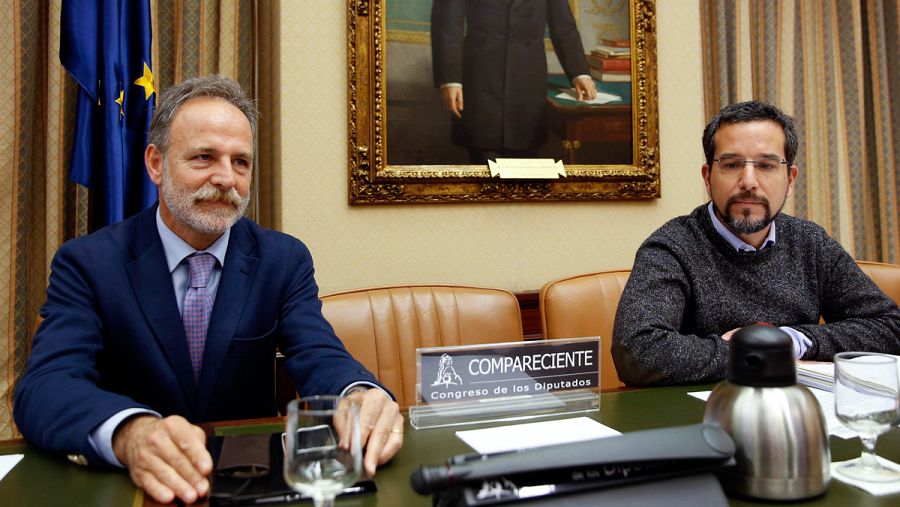 La silla vacía en la Comisión de Fomento del Congreso que debía ocupar la ministra en funciones, Ana Pastor.