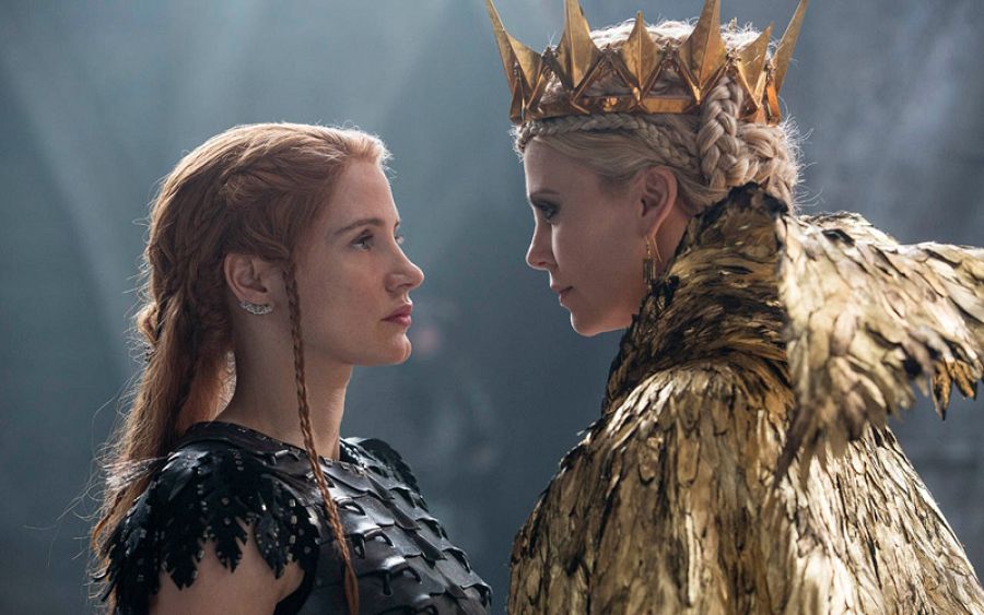 Sara y Ravenna (Chastain y Theron)