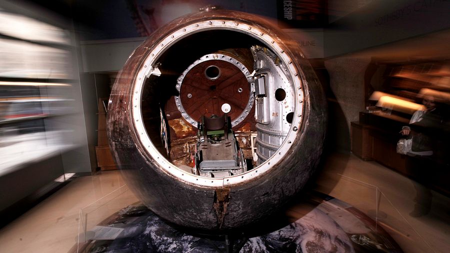 Imagen del interior de la cápsula espacial Vostok 3Ka-2.