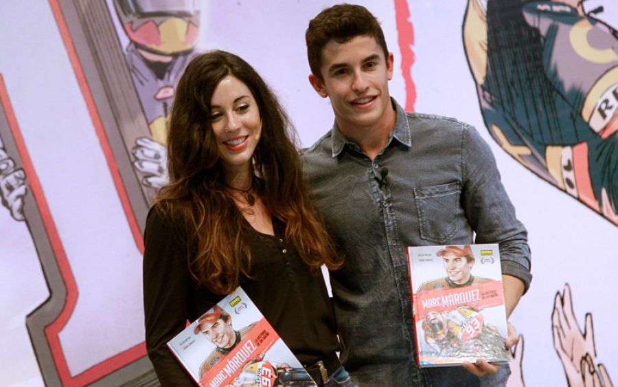 Belén Ortega y Marc Márquez en la presentación del cómic