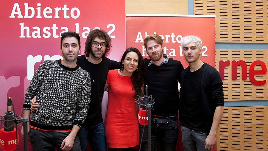 Paloma Arranz, con los últimos invitados al programa