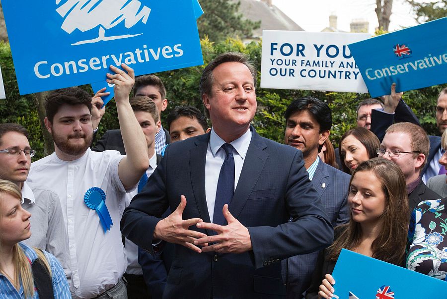 El primer ministro británico, David Cameron, en un acto tras las elecciones municipales en Peterborough