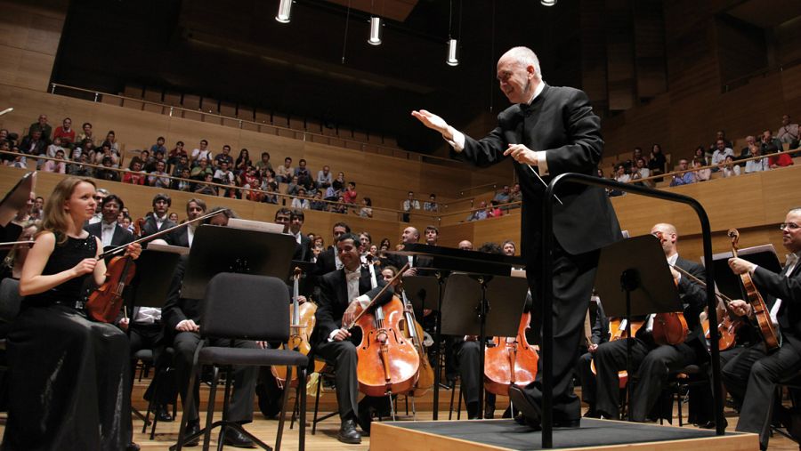 El director Jesús López Cobos
