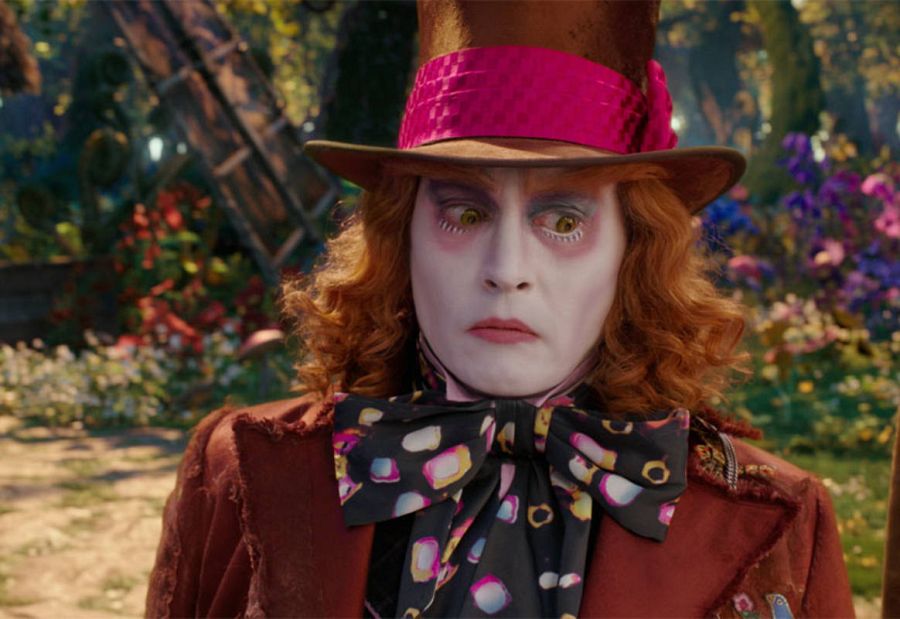 El Sombrerero Loco (Johnny Depp) quiere recuperar a su familia