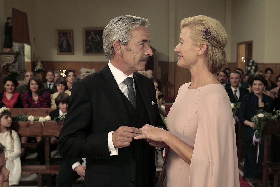 Cuéntame cómo pasó - Antonio y Merche renuevan sus votos