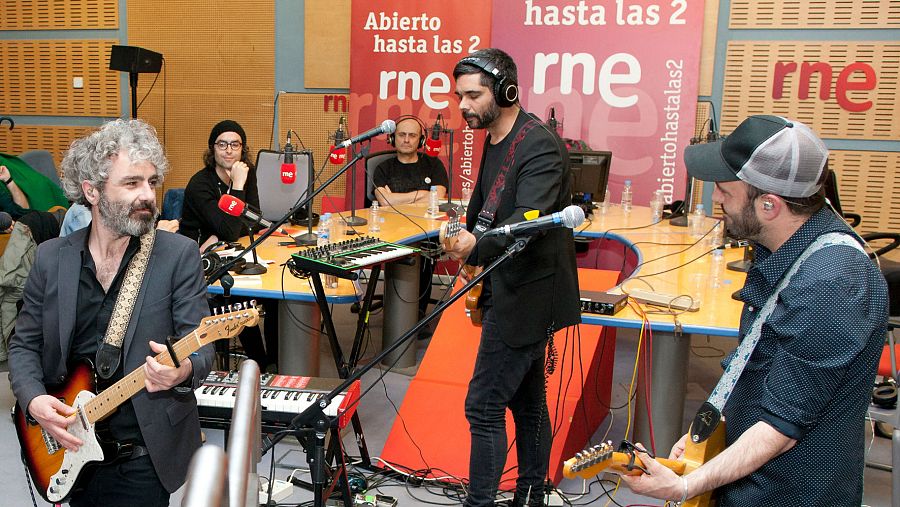 Un momento del acústico, en la Casa de la Radio