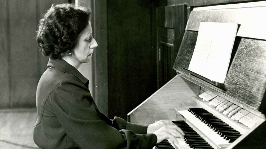 La organista española Montserrat Torrent