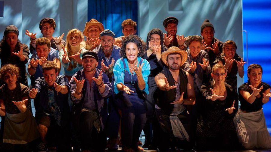 Nina, en una escena del musical 'Mamma Mia!'