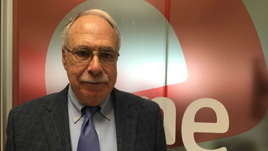 Camilo José Cela Conde, en RNE