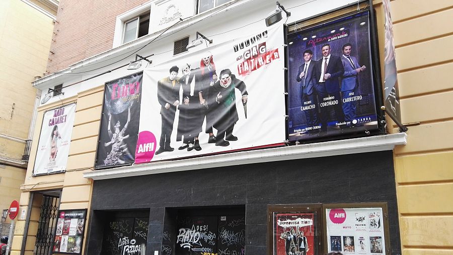 Exterior del Teatro Alfil, en calle Pezillo