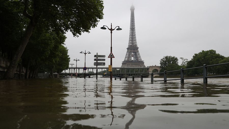Crecida del río Sena a su paso por París
