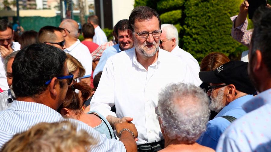 Mariano Rajoy ha visitado una lonja de pescado en Santa Pola (Alicante)