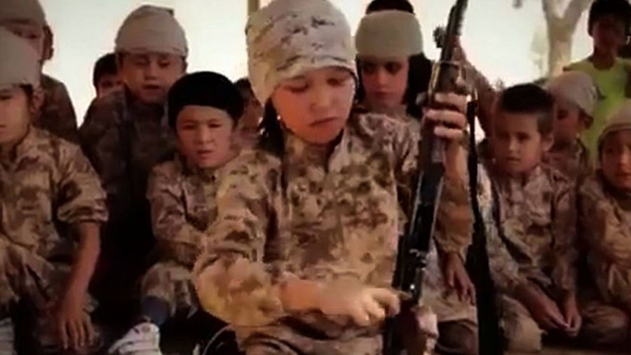 Menores reclutados por el Estado Islámico