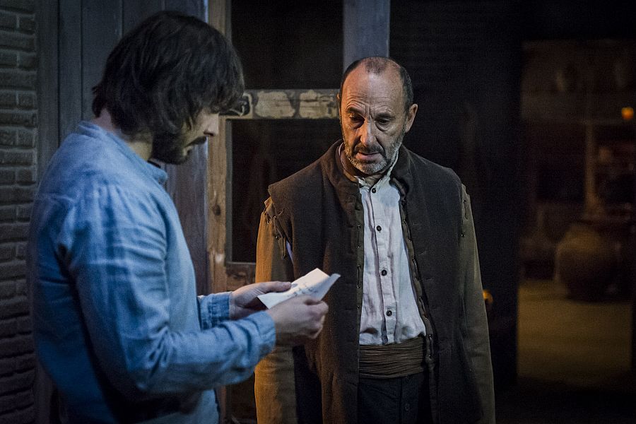 El tío Emilio llega a la Villa tras muchos años en prisión