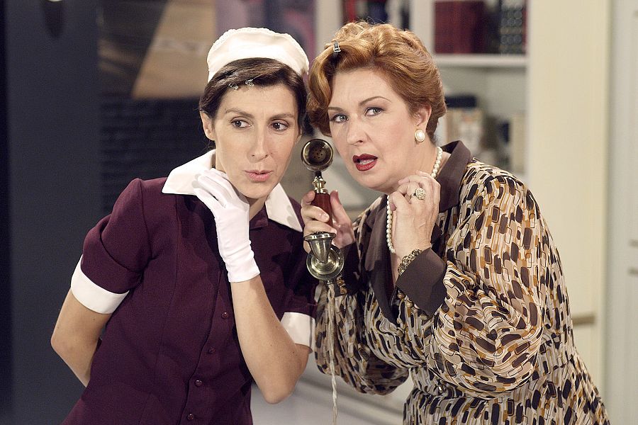 La obra adapta para televisión la comedia de la dramaturga Carol López