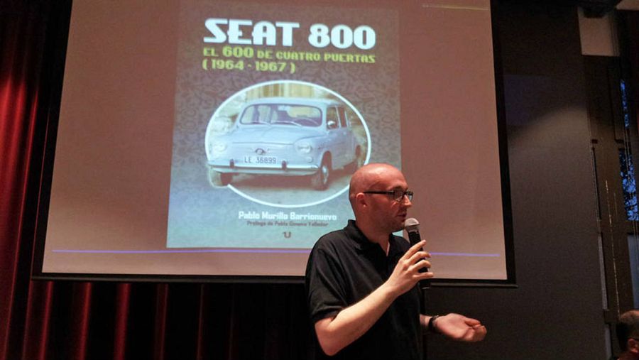 Pablo Murillo, autor del libro 'Seat 800, el 600 de cuatro puertas (1964-1967)'