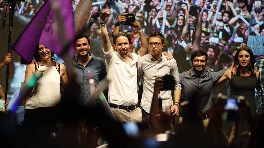 Unidos Podemos, en la plaza del Museo Reina Sofía.