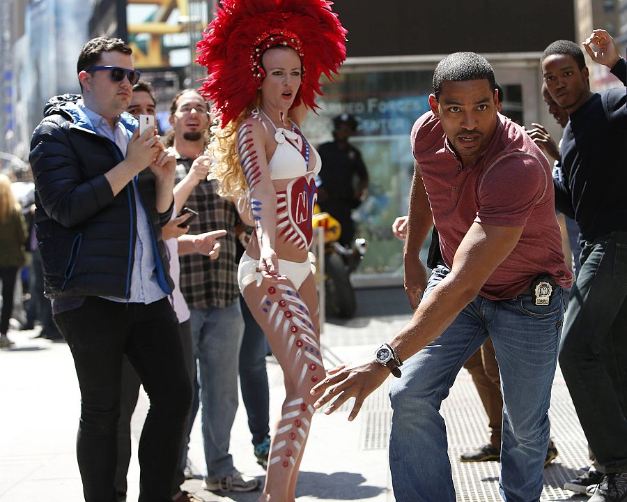 En la segunda entrega, Laura tendrá que atrapar a un asesino muy bien conectado