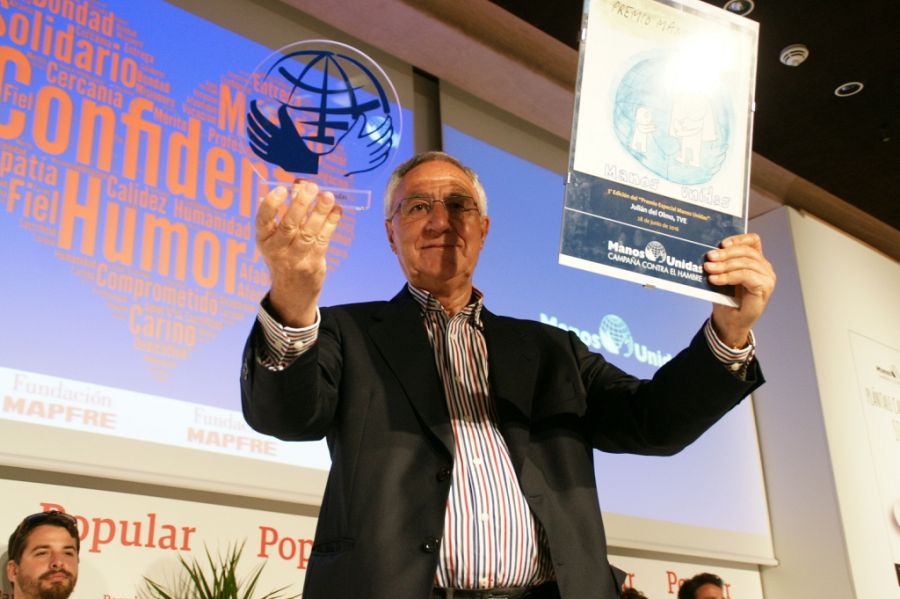 Julián del Olmo, galardonado con el Primer Premio Especial de Manos Unidas por su programa 'Pueblo de Dios' / JAVIER MÁRMOL